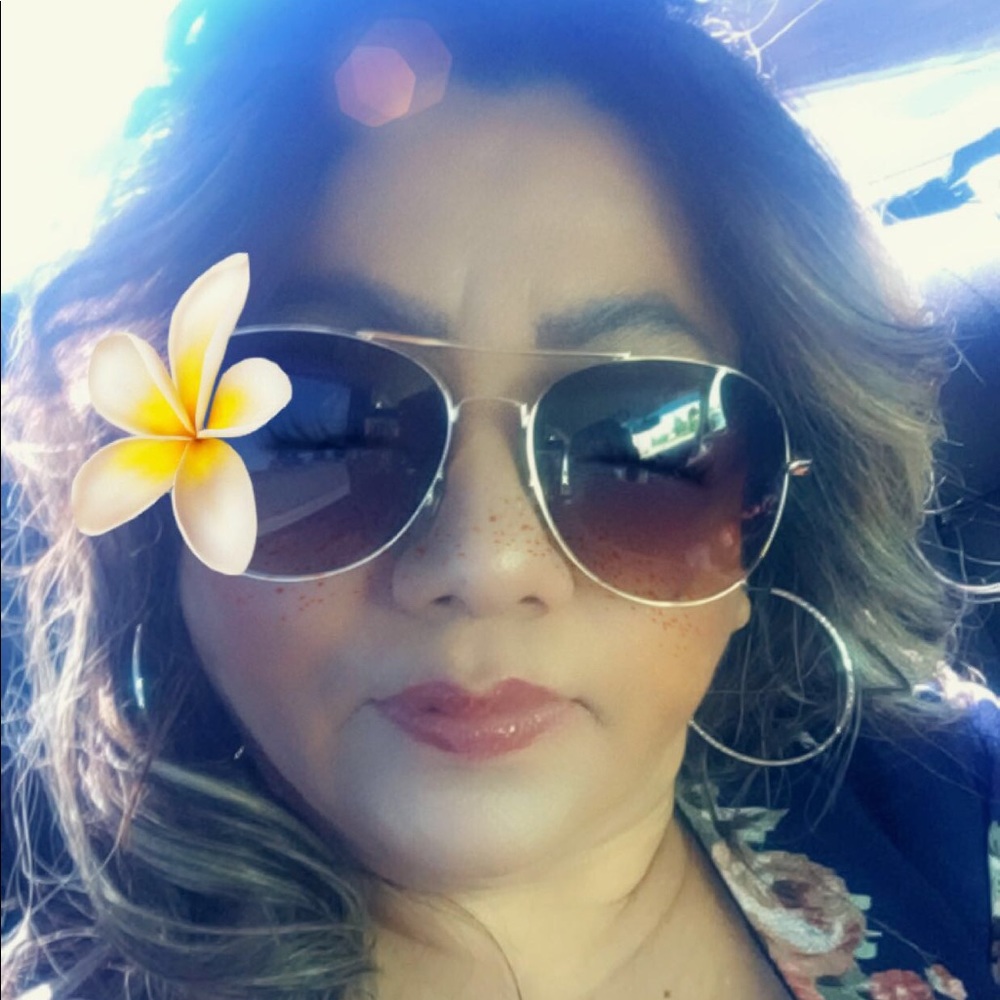 Meet your Posher, Maria